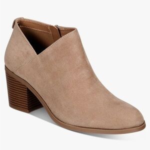 NWB Style & Co "Felaa" Asymmetrical Booties Taupe Block Heel Ankle Boots Size 8